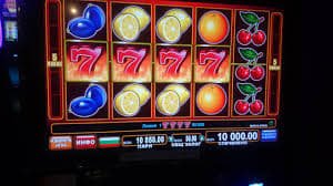 Online slots lobby on juan368 showing multiple game titles